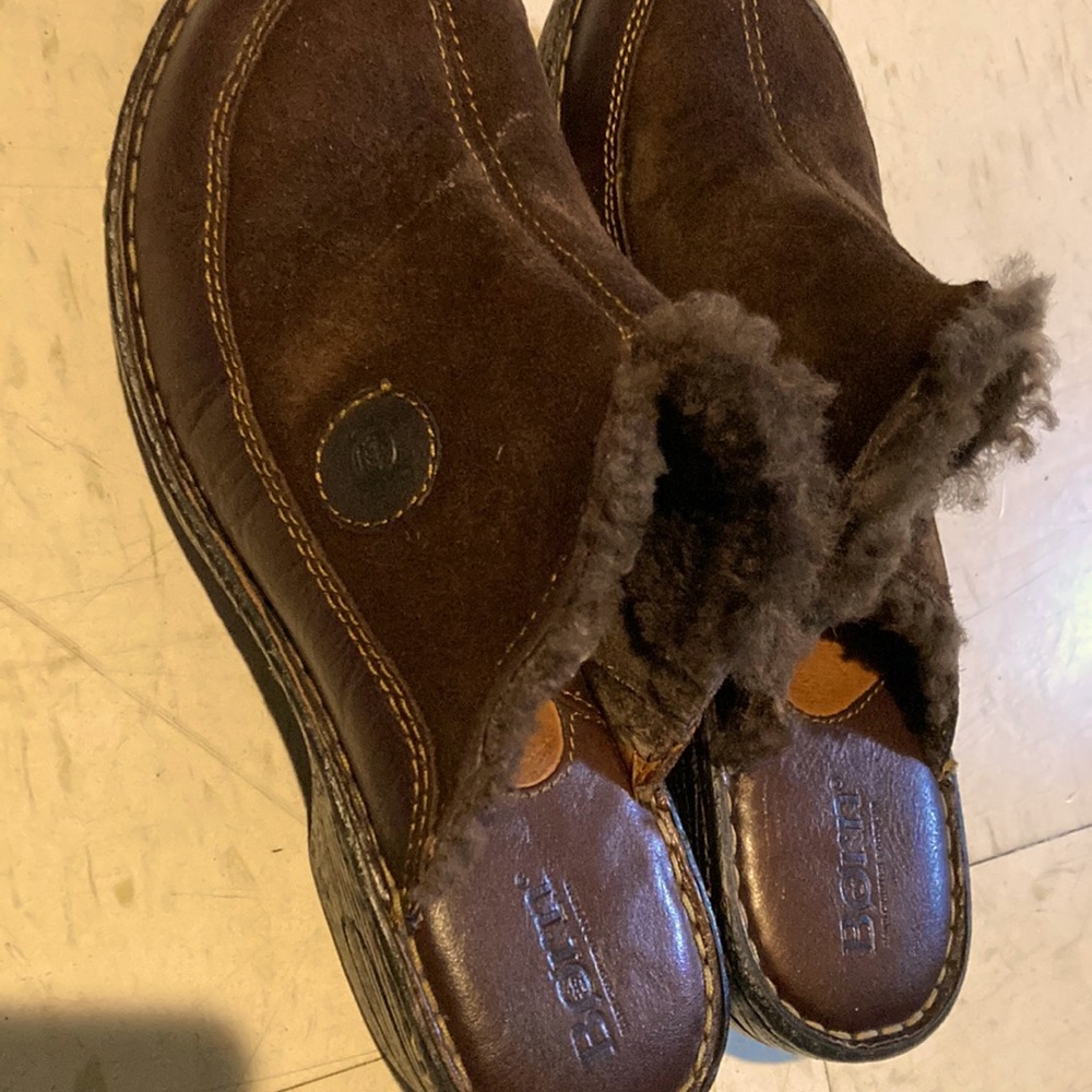 Born super comfortable shoes size 9